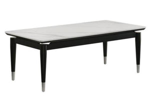 Mesa de centro rectangular con patrón de mármol blanco sobre un fondo blanco. 