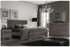 Lvndr223 Cama y Gavetero con Espejo