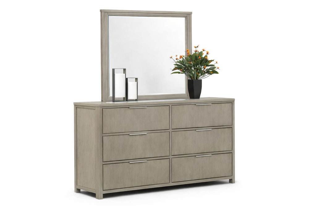 Gavetero con espejo de color gris claro con seis gavetas sobre un fondo blanco. 