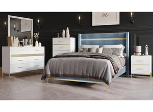 Carissa Queen Cama con Gavetero y Espejo & Mesa de Noche