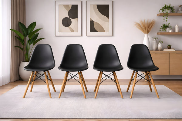 Juego de Cuatro Sillas