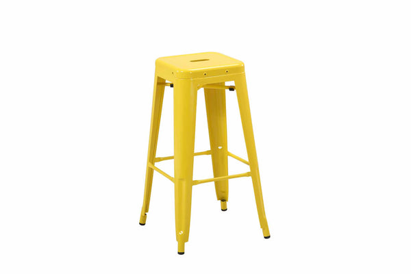 Taburete amarillo con reposapiés y sin respaldar en un fondo blanco. 