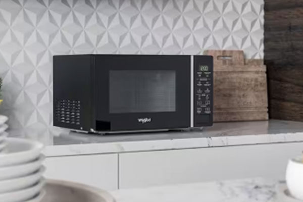 Whirlpool Microwave 0.7' 700W