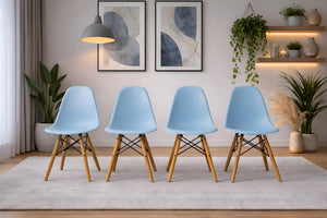 Juego de Cuatro Sillas