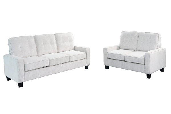 Sofá y loveseat de color blanco con elementos decorativos sobre un fondo blanco. 