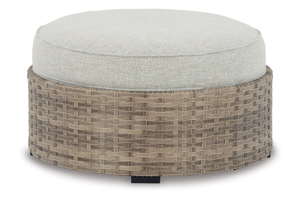Ashley Calworth Ottoman con Cojín
