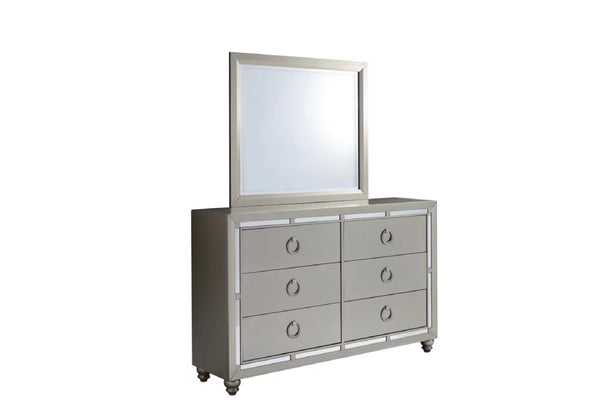 Full Bed/Dresser/Mirror
