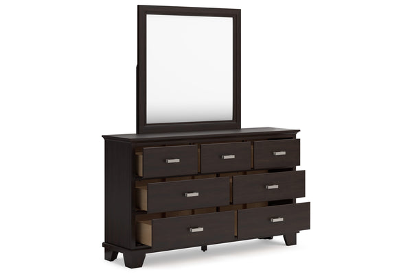 Ashley Covetown Dresser/Mirror Set
