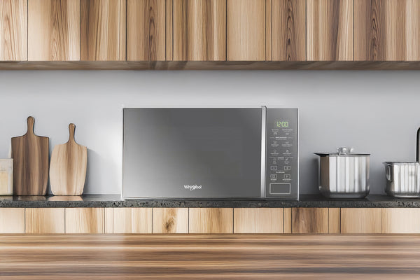 Whirlpool Microwave 0.7' 700W