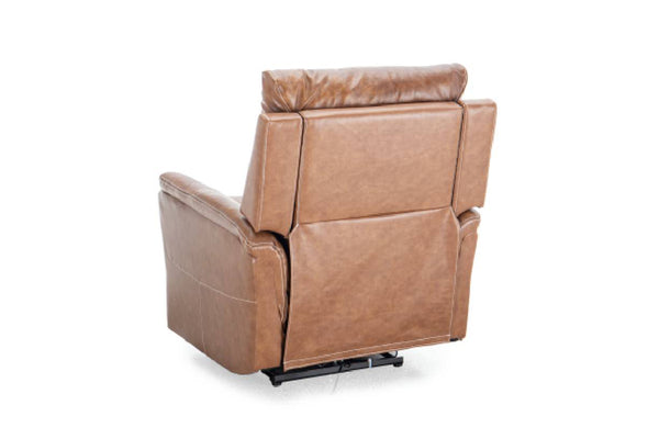 Sillón reclinable despalda de cuero marrón sobre fondo blanco