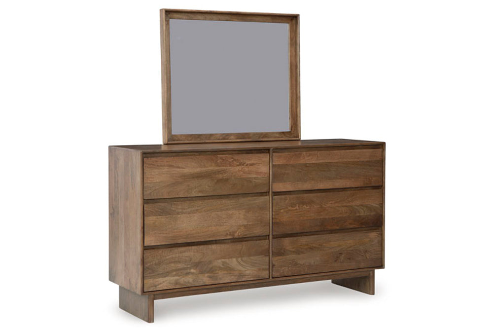 Conjunto de habitación hecho de madera marrón que incluye una cama, una mesa de noche y un gavetero con espejo sobre un fondo blanco. 